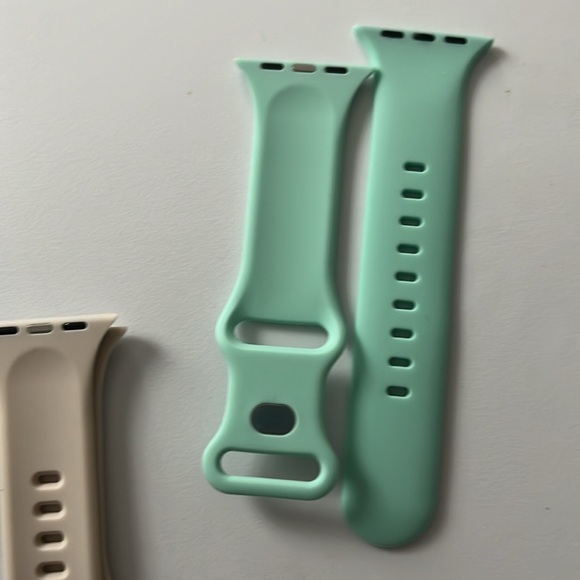 Set of 4 Blue & Cream Silicone Bands for Women's Apple Watch - Picture 3 of 3